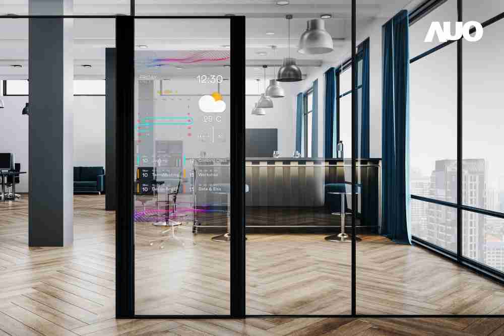 MG电玩致力于研发低能耗之绿色产品，，，如低能耗发光组件Micro LED显示技术，，，，具高透明、、、、可无限拼接的特性，，，可依需求调整并延伸应用于不同场域，，包括汽车侧窗或家庭玄关、、、智慧橱窗、、商业展示等