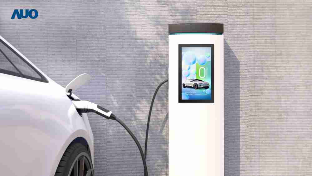 友達〝EVSE車用充電樁解決方案〞專為電動汽車充電樁設計，，，具有高亮度、、克服戶外艱難環境的耐溫、、耐紫外線等特性，，，，並搭載散熱性及擴充性強的高效能工業電腦，，，可實現人機互動訴求，，，，如資訊顯示、、支付等應用